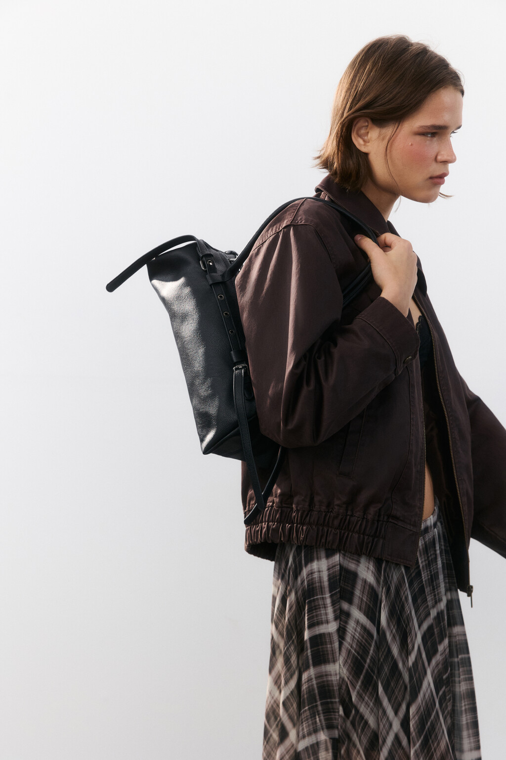 Сумка-багет с ремешками - цвет черный - 8