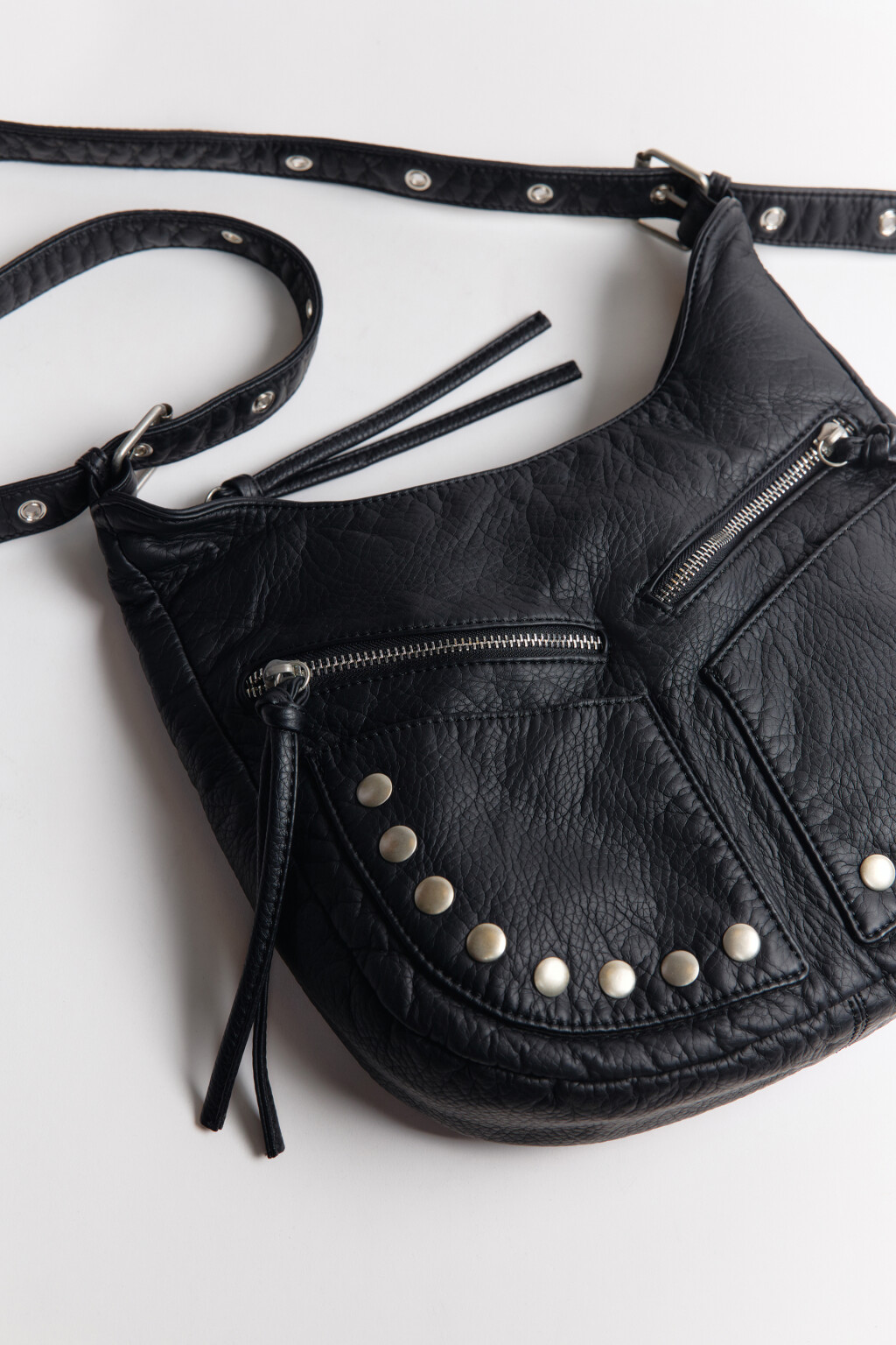 Сумка на плечо с заклепками - цвет черный - 4