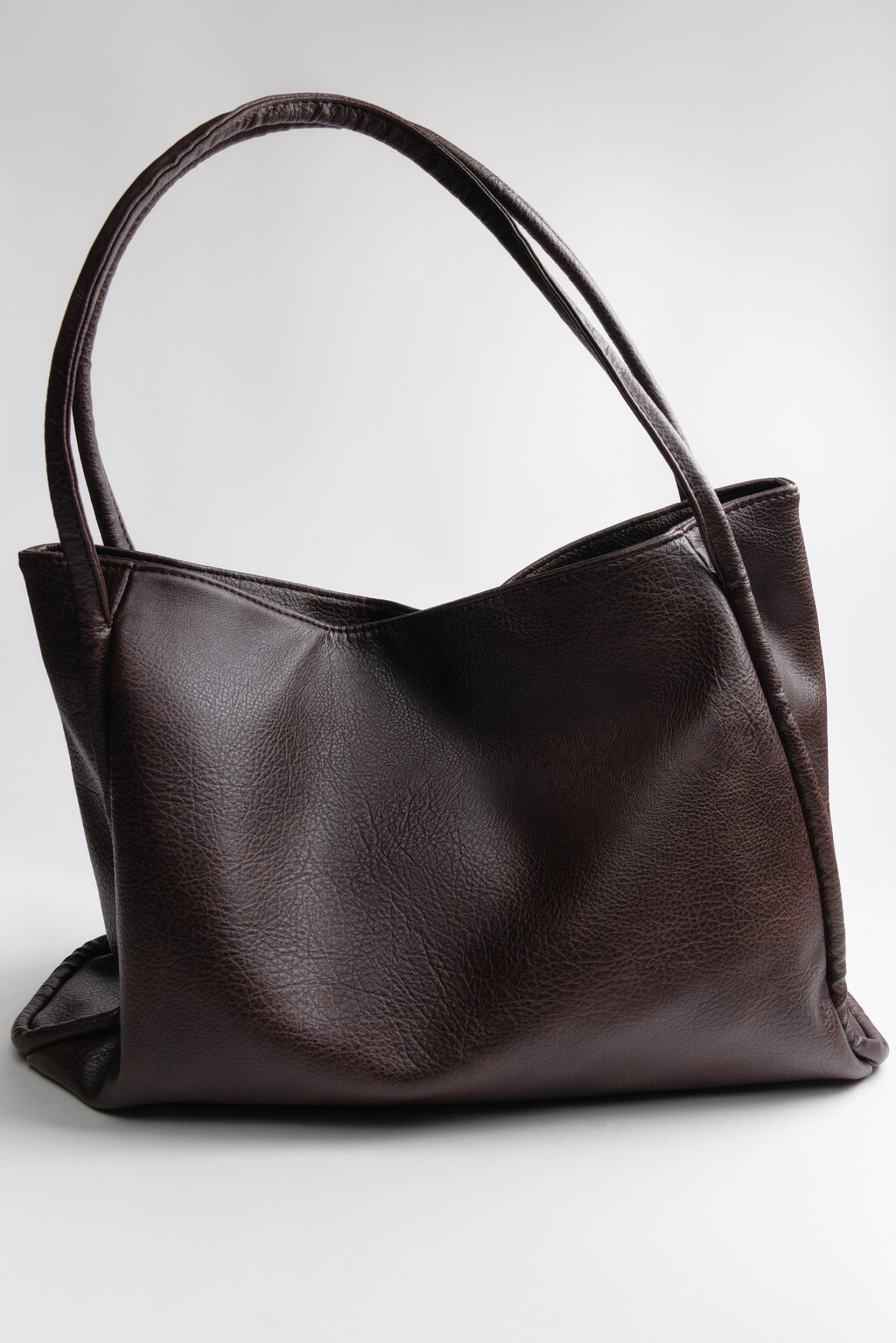 Сумка-шопер с ручками на плечо - цвет коричневый - 4