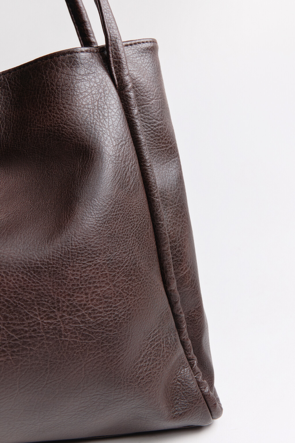 Сумка-шопер с ручками на плечо - цвет коричневый - 8