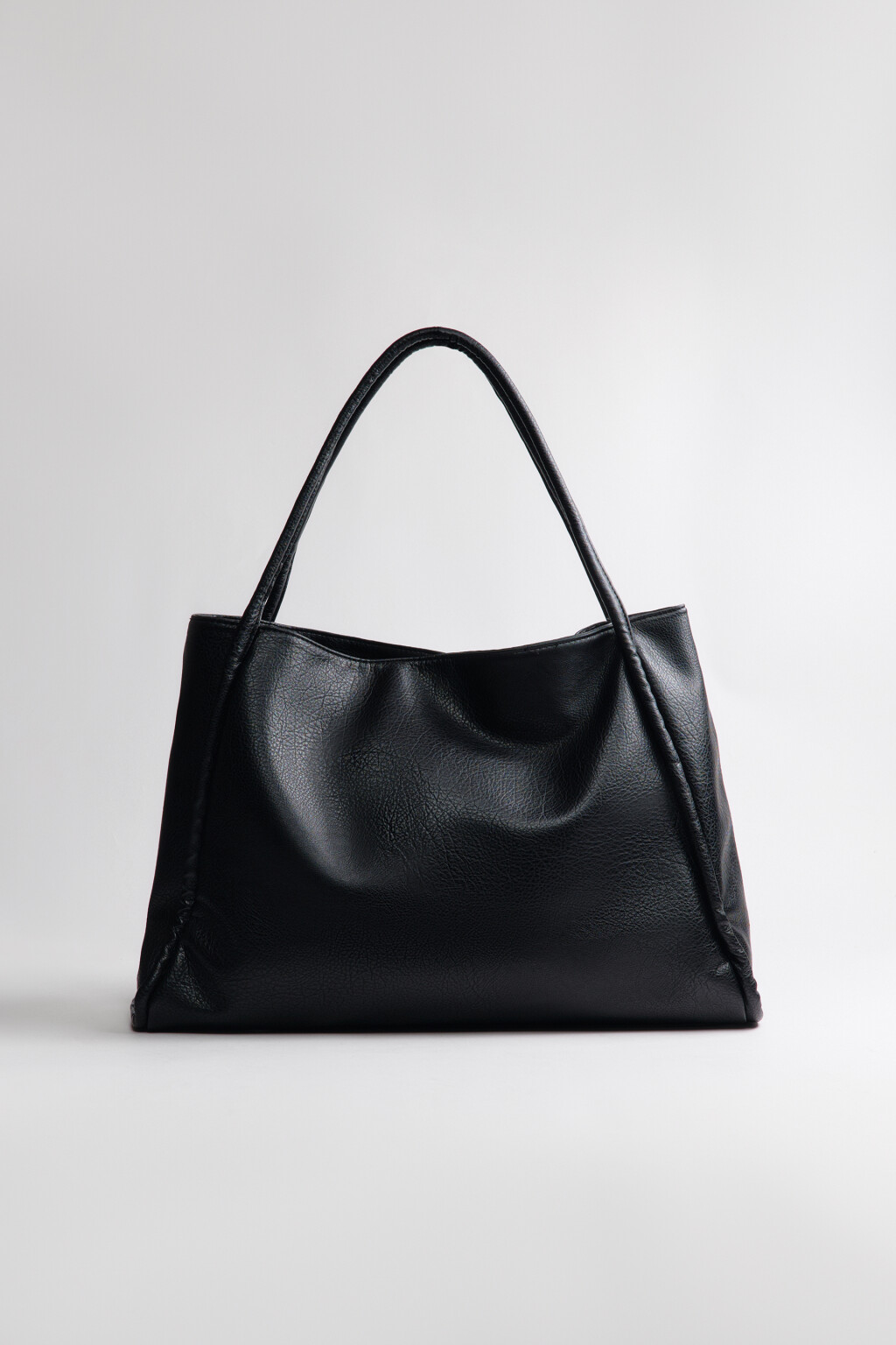 Сумка-шопер с ручками на плечо - цвет черный - 6
