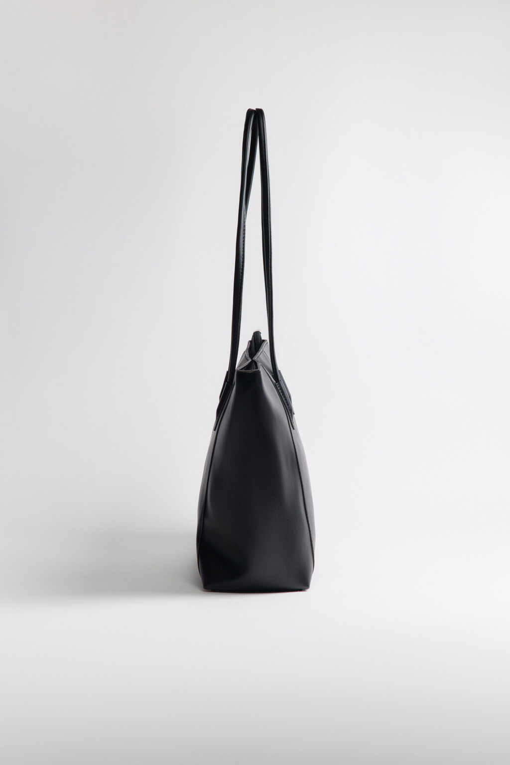 Сумка-шопер из искусственной кожи - цвет черный - 6