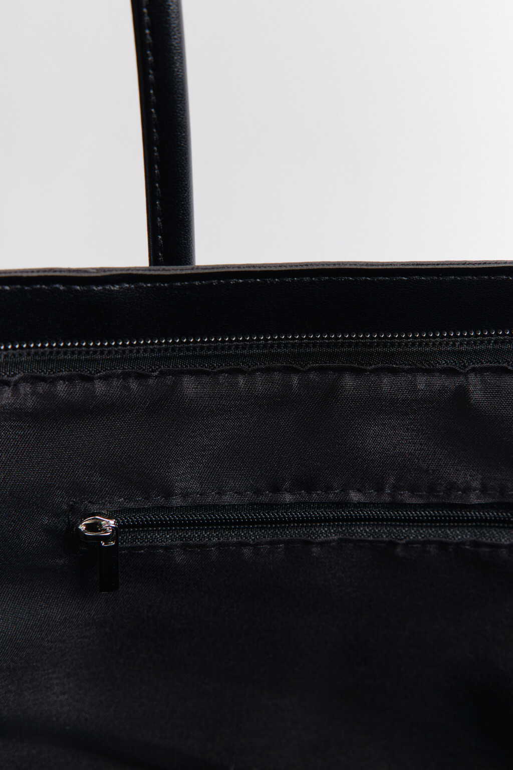 Сумка-шопер из искусственной кожи - цвет черный - 8