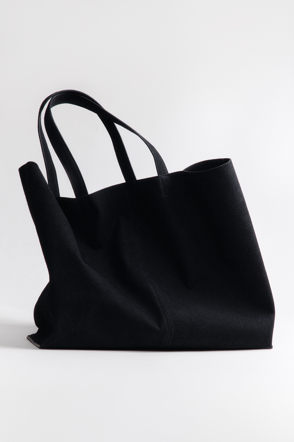 Сумка-шопер из искусственной замши - цвет черный - 4