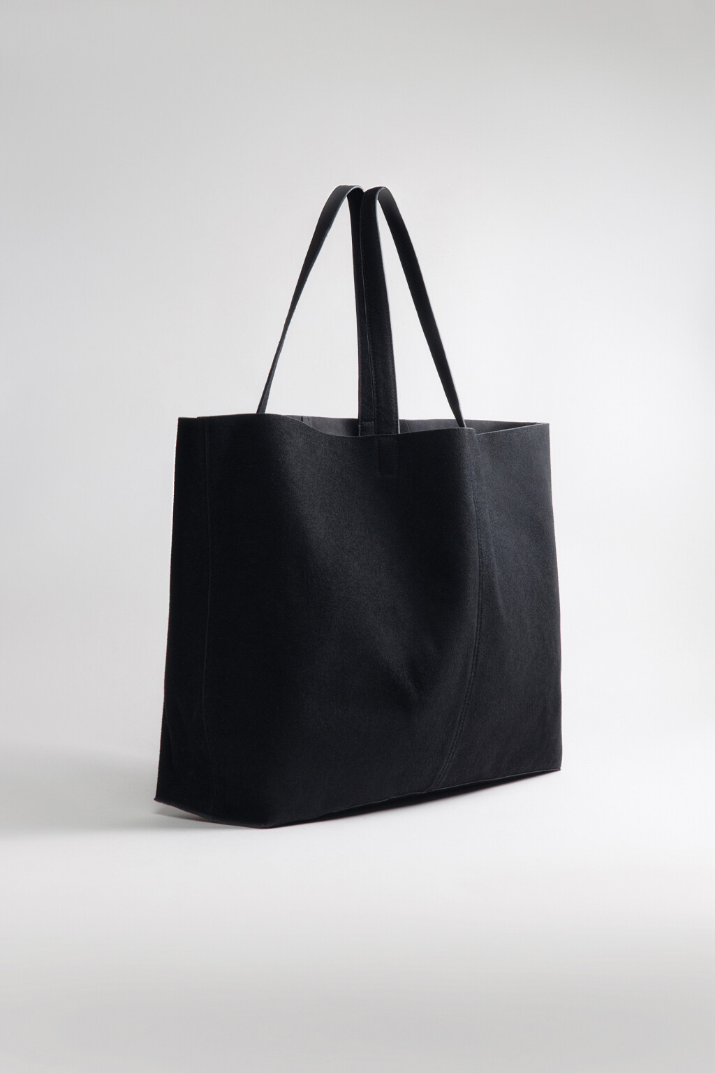 Сумка-шопер из искусственной замши - цвет черный - 6