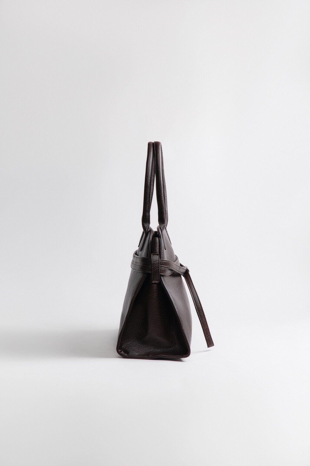 Сумка-тоут с декоративным ремешком - цвет коричневый - 6