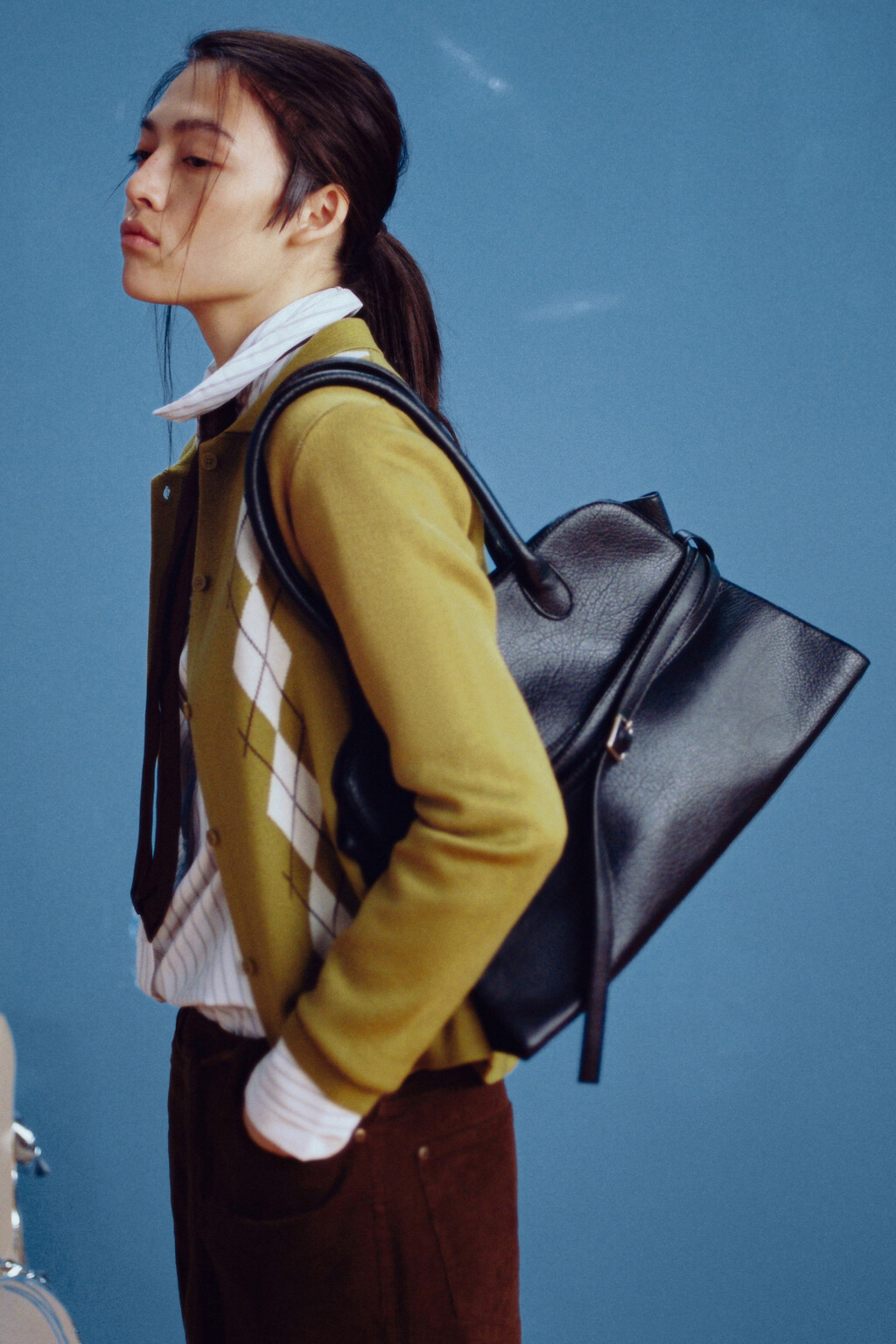 Сумка-тоут с декоративным ремешком - цвет черный - 1