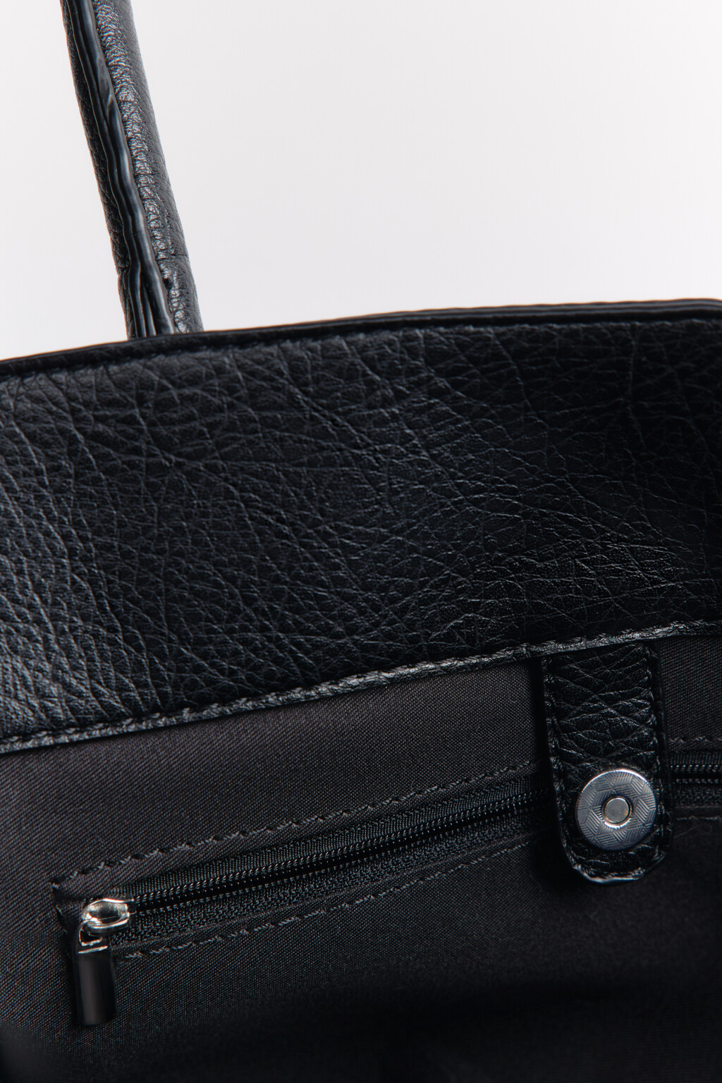 Сумка-тоут с декоративным ремешком - цвет черный - 7