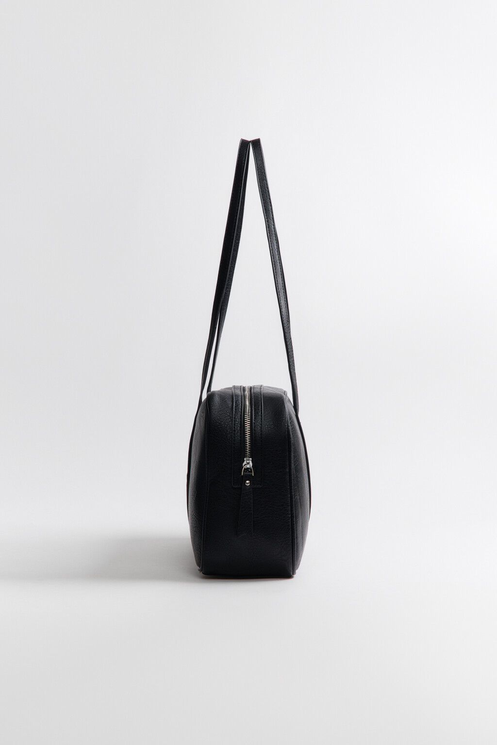 Сумка с ручками на плечо - цвет черный - 6