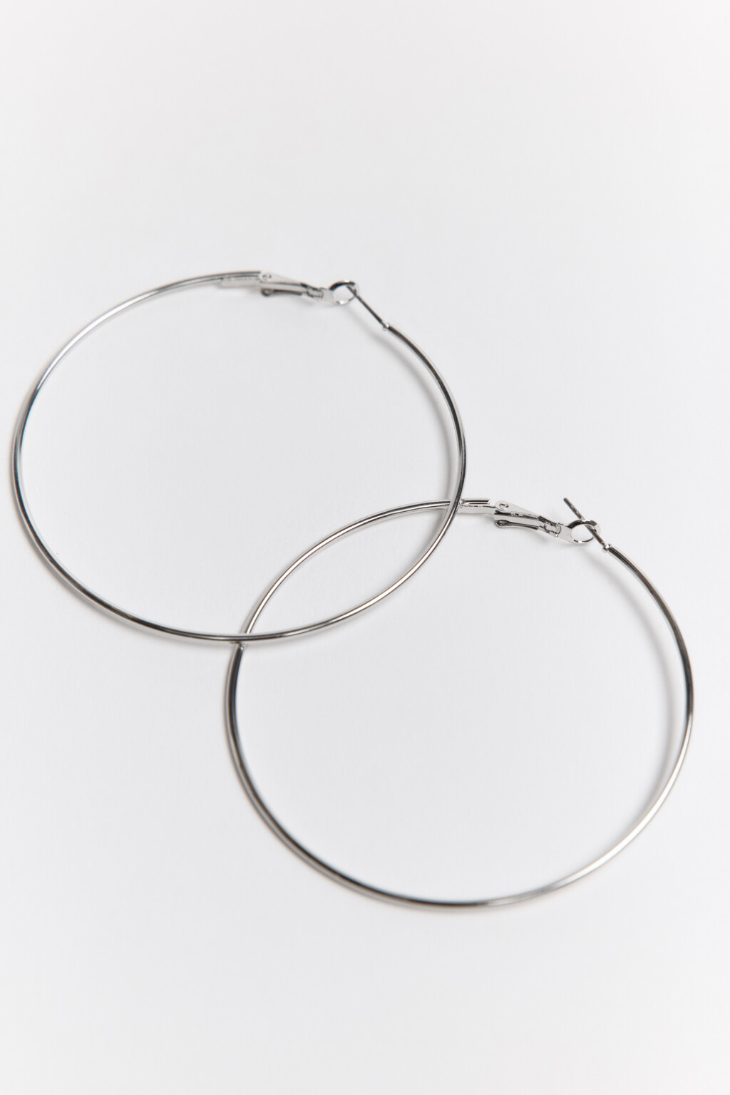 Серьги-кольца большие гладкие - цвет серый - 1