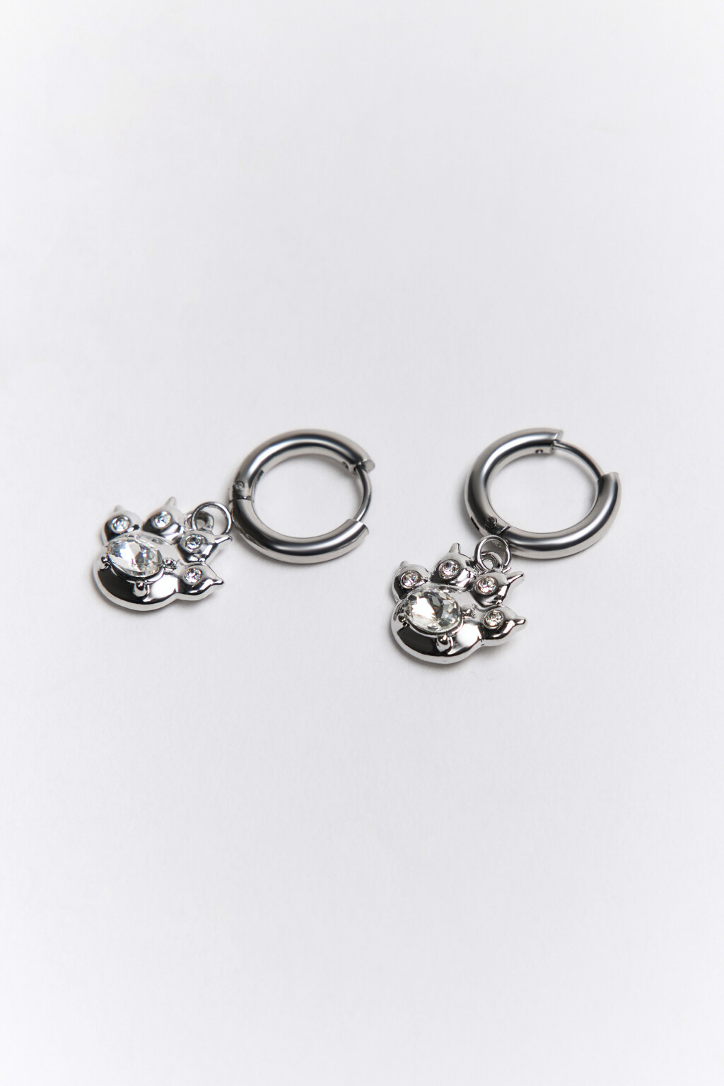 Серьги-конго с подвесками и стразами - цвет серый - 2