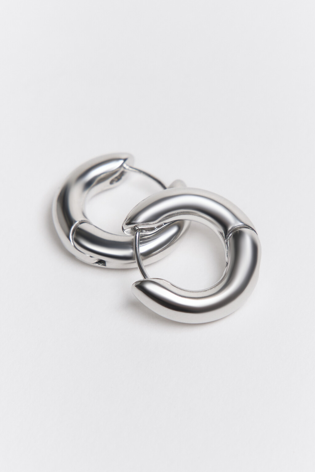 Серьги-конго объемные - цвет серый - 2