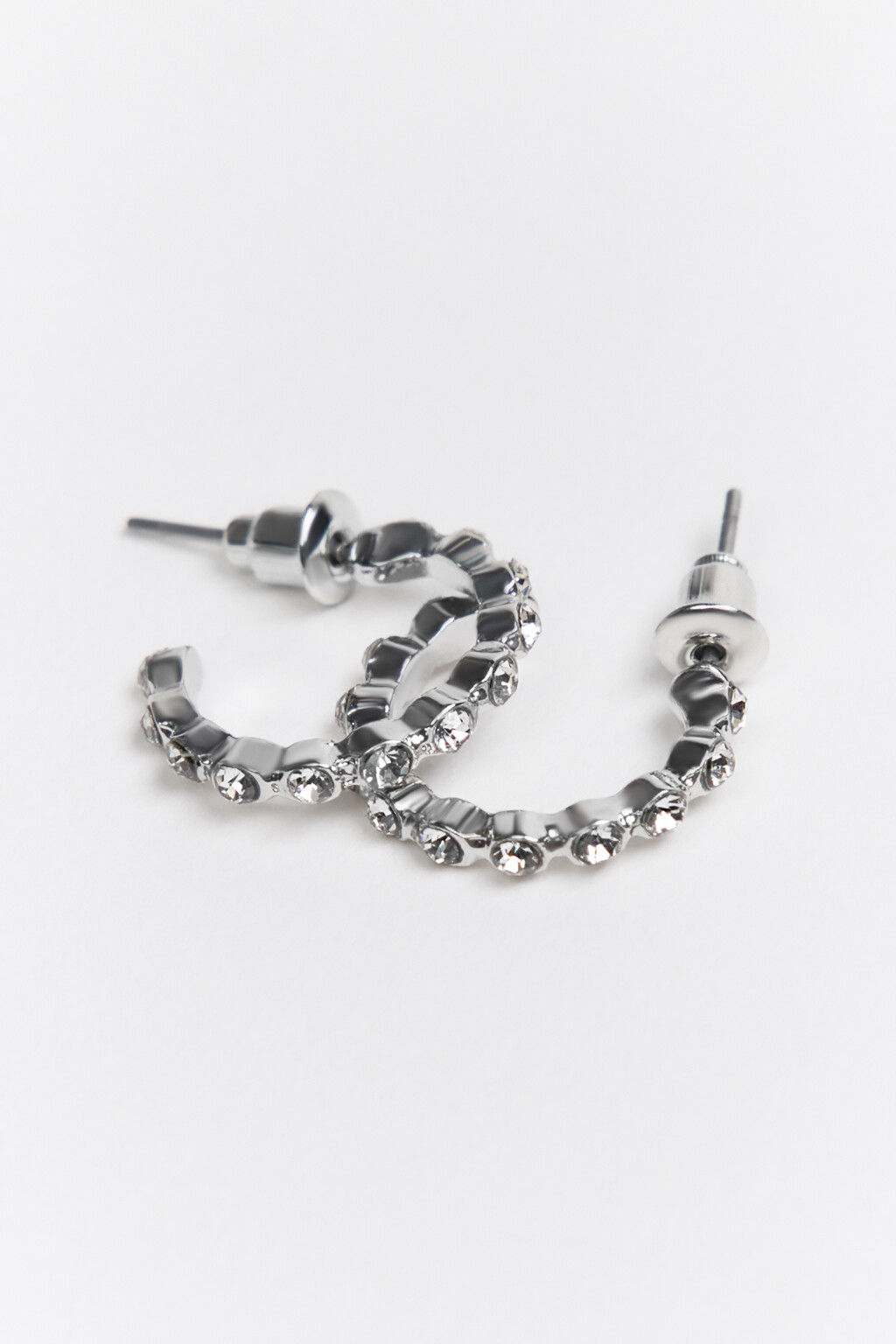 Серьги-полукольца со стразами - цвет серый - 1