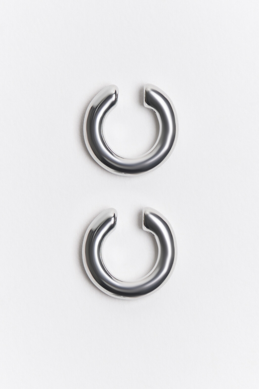 Серьги-каффы серебристые - цвет серый - 1