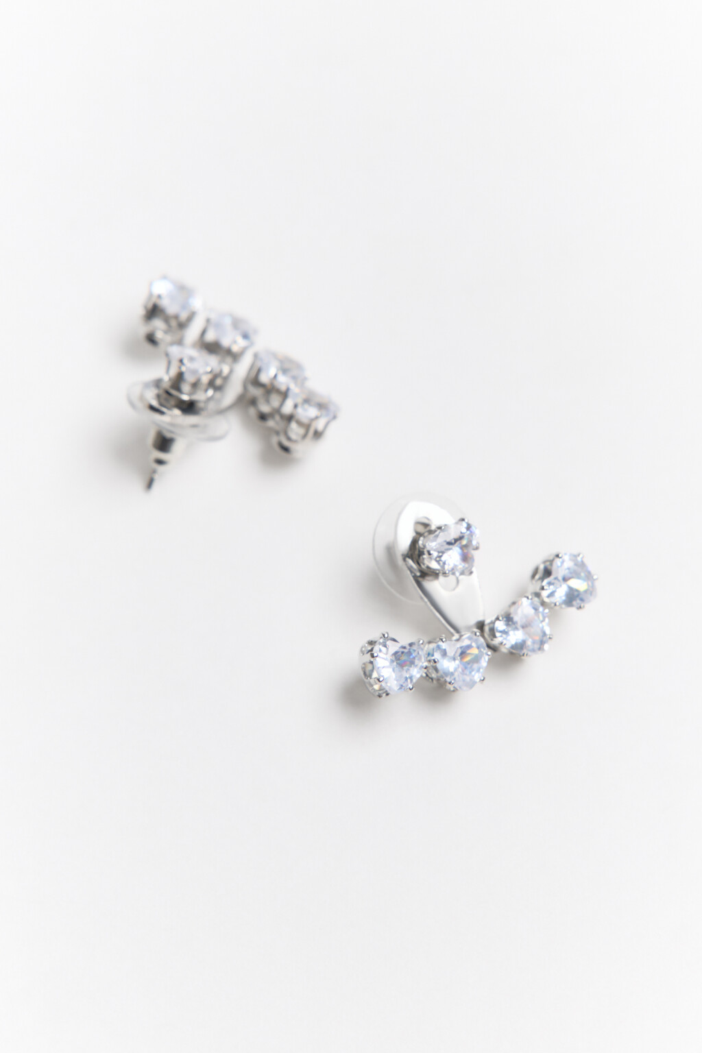 Серьги со стразами-сердечками - цвет серый - 3