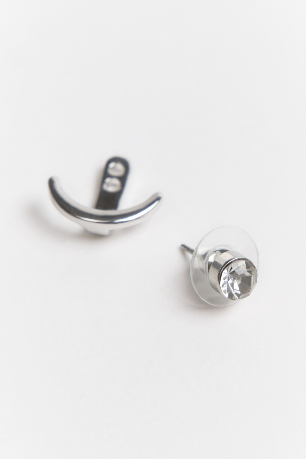 Серьги серебристые со стразами - цвет серый - 2