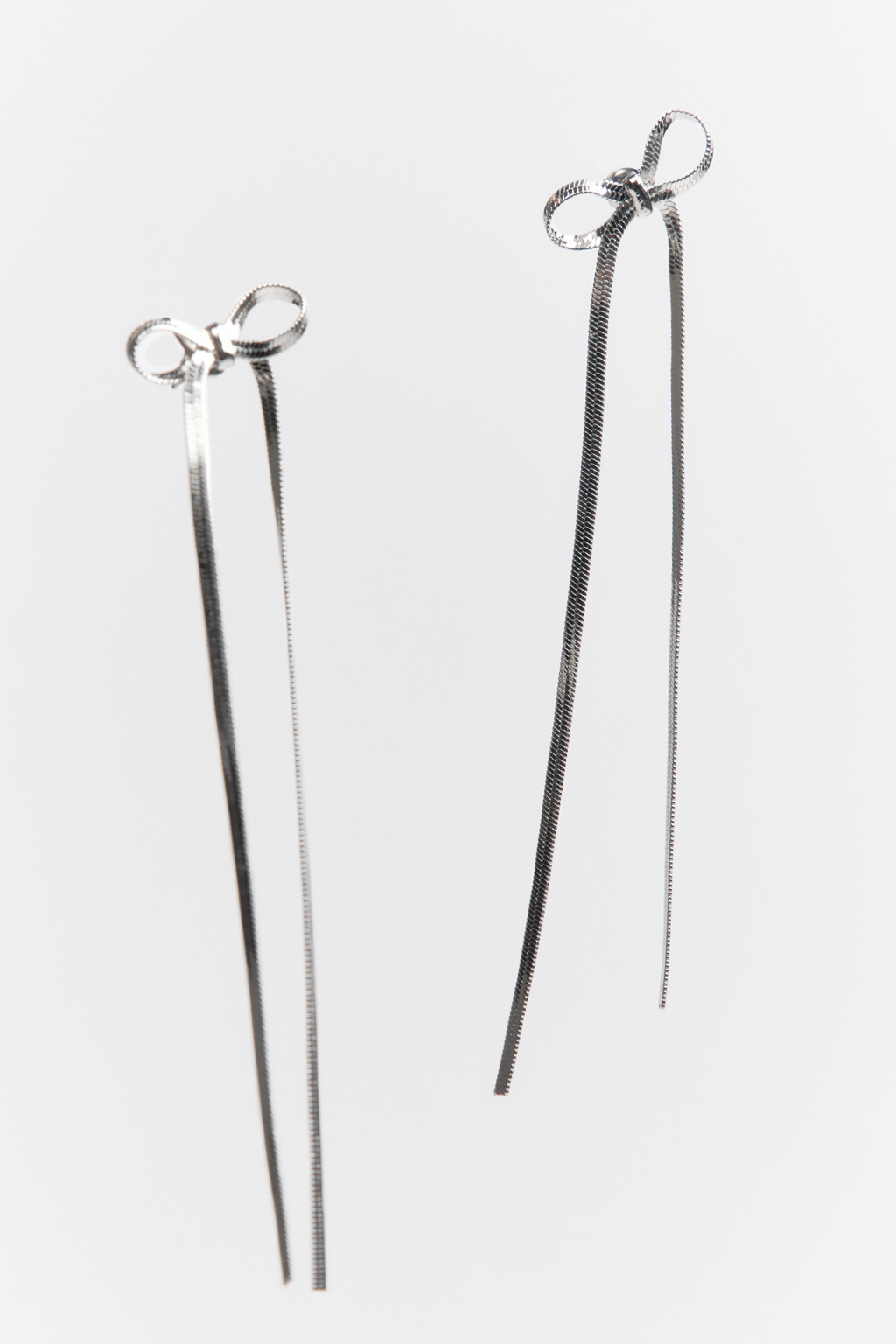 Серьги длинные с бантиками - цвет серый - 3