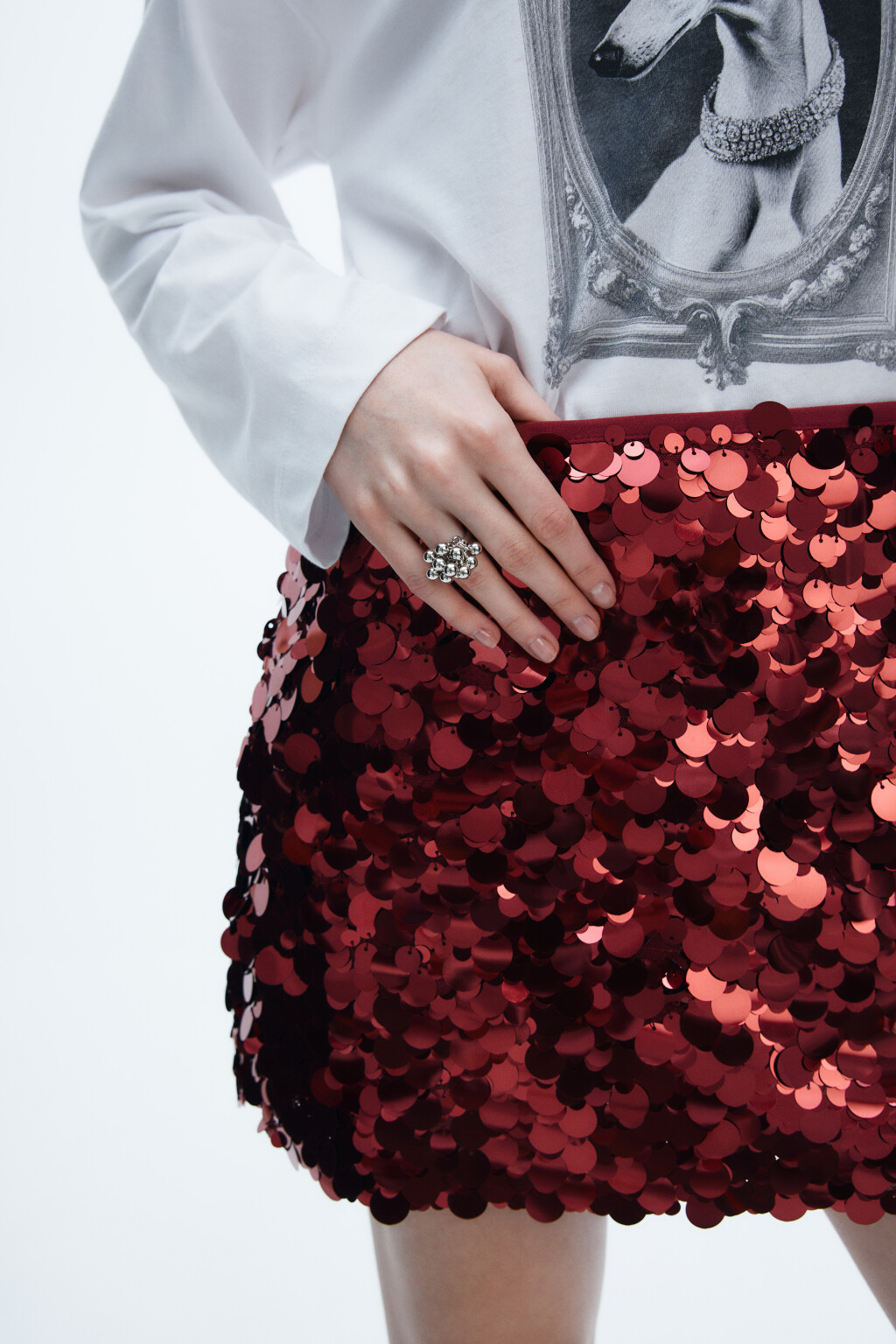 Кольцо с объемным декором - цвет серый - 2