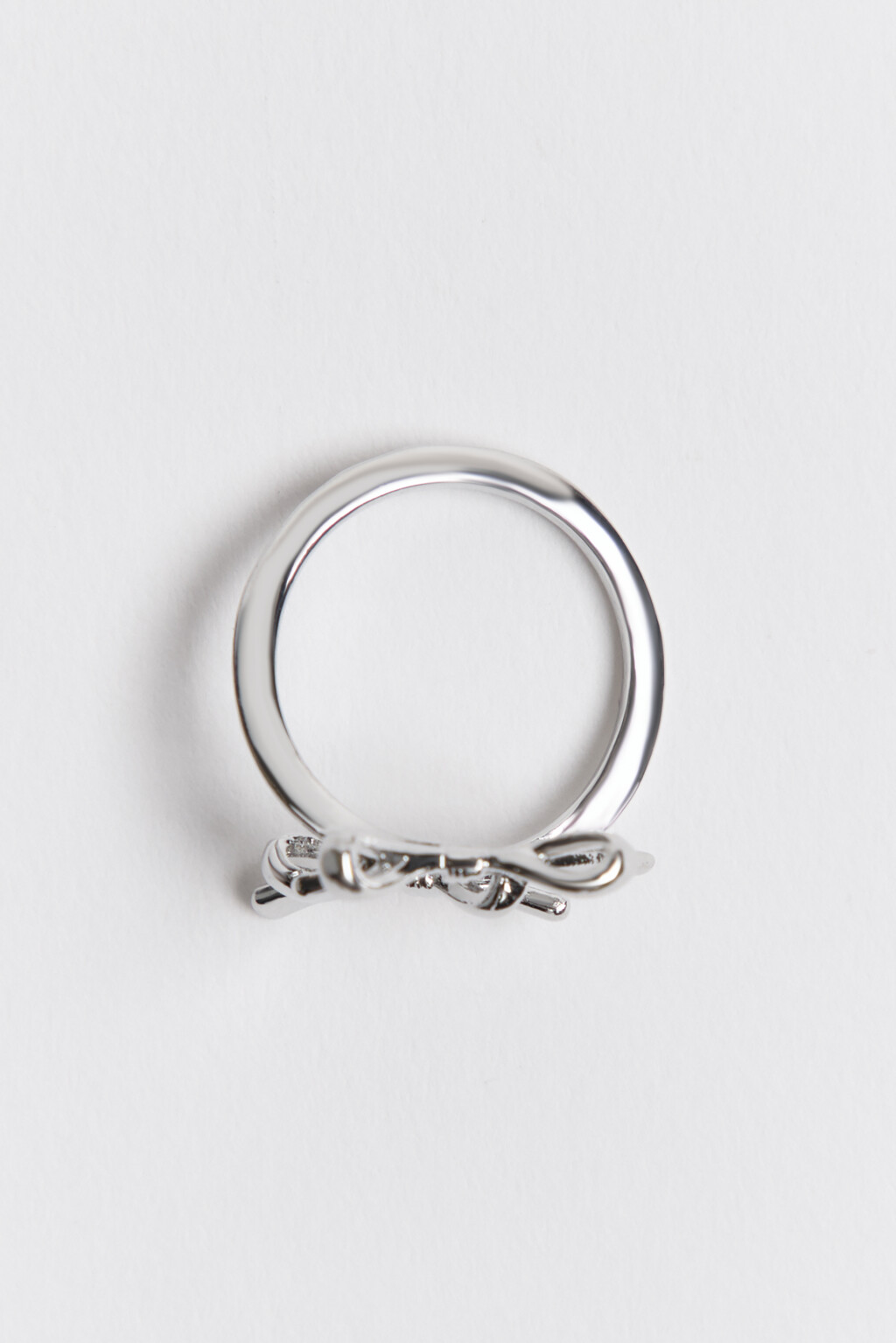 Кольцо серебристое с бантиками - цвет серый - 3