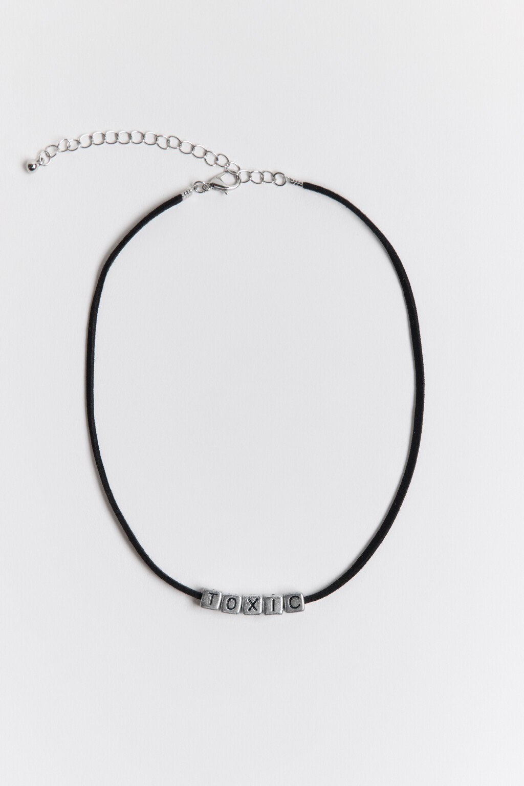 Колье-шнурок с надписью - цвет черный - 3