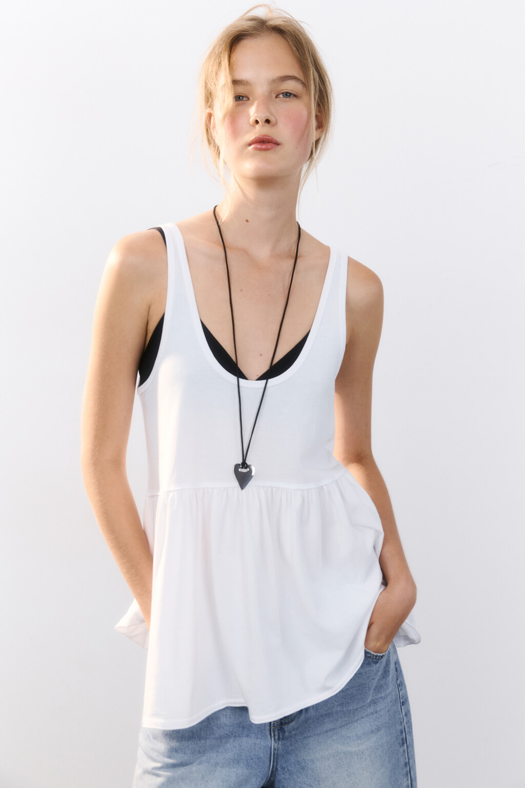 Колье-шнурок с подвеской - цвет серый - 2