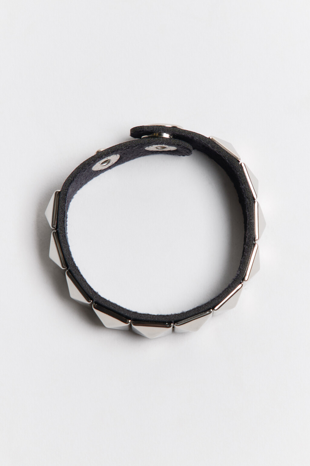 Браслет-ремешок с декором - цвет серый - 1