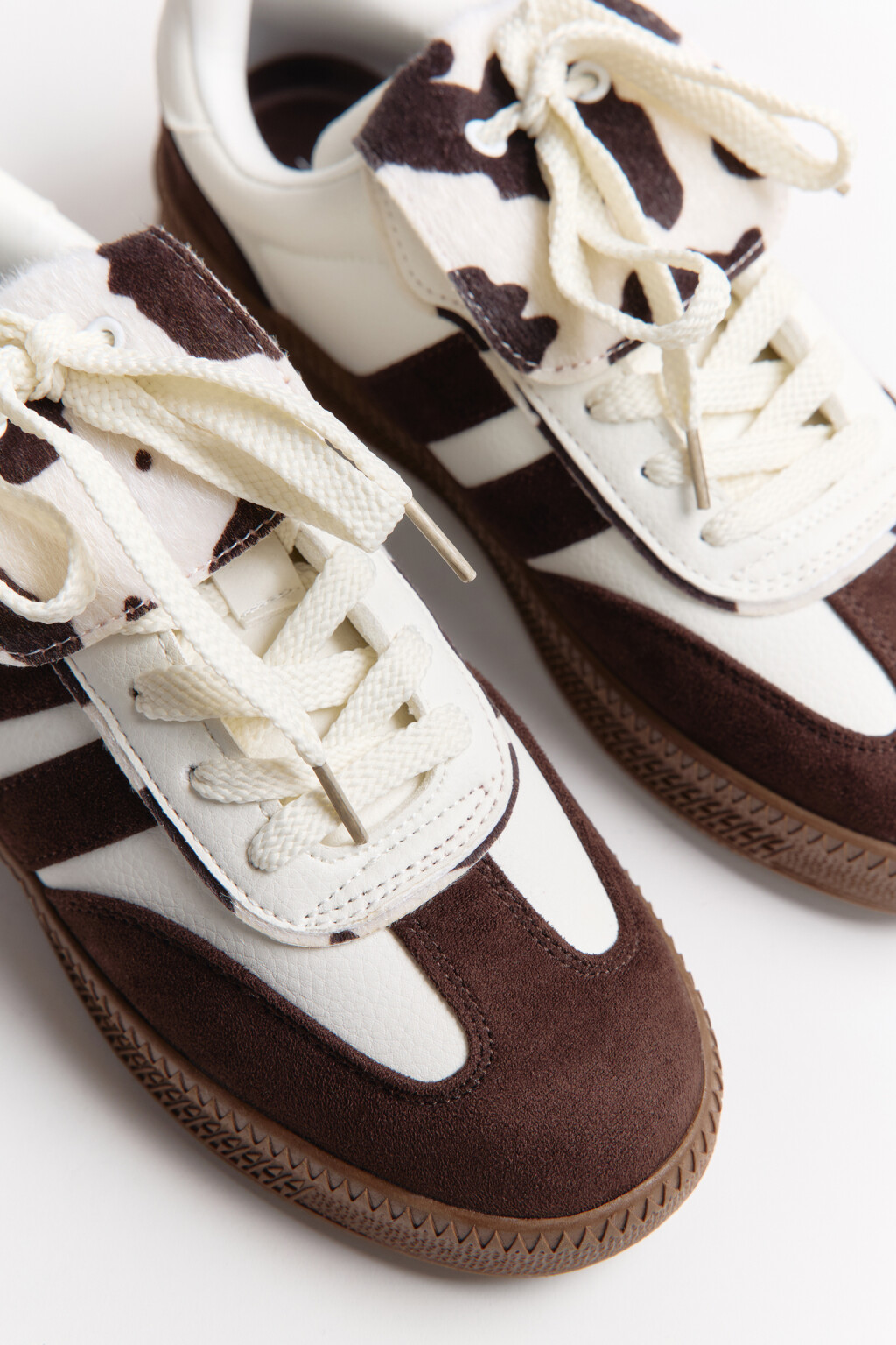 Кеды с коровьим принтом - цвет коричневый - 8