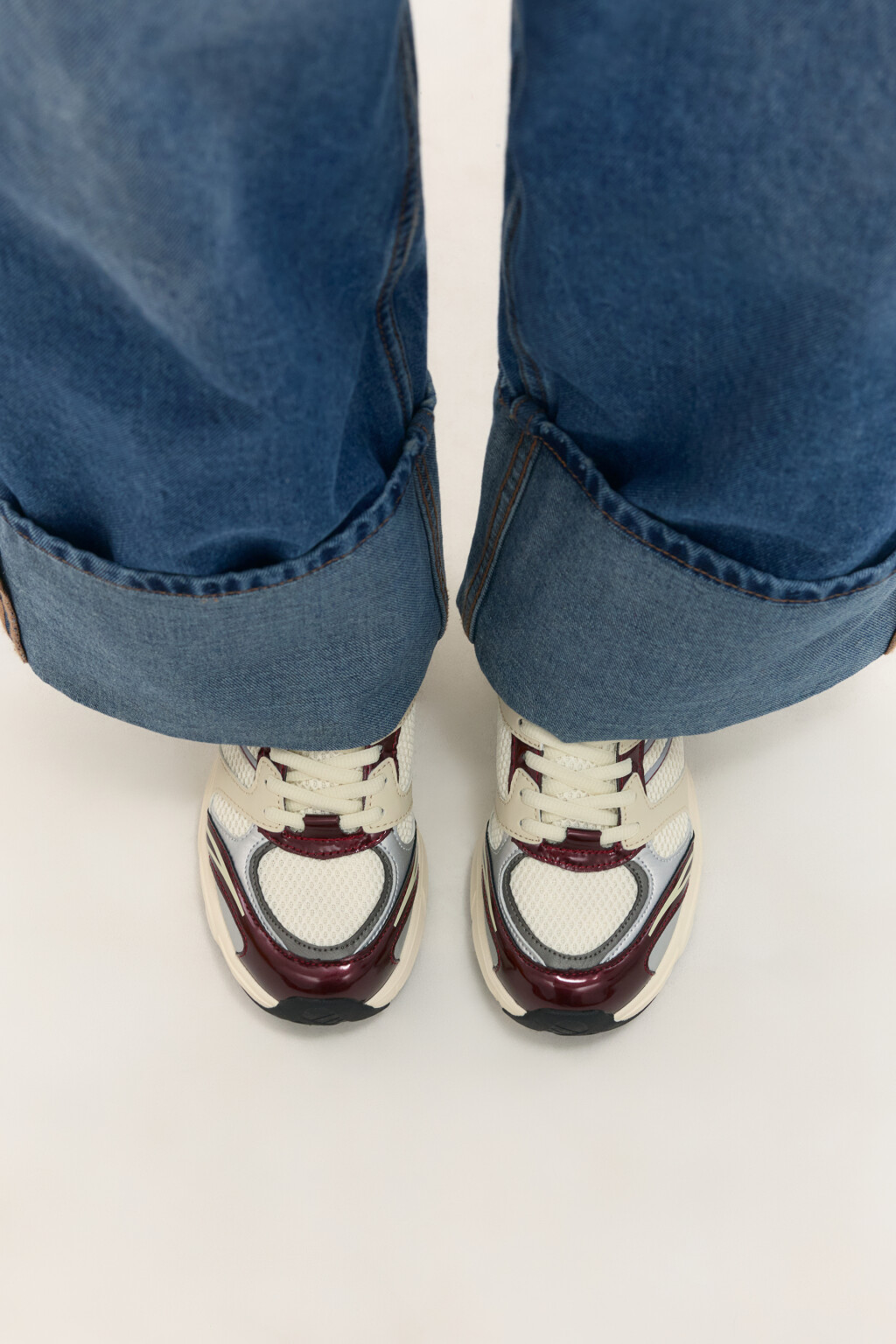 Кроссовки с блестящими вставками - цвет бежевый - 13