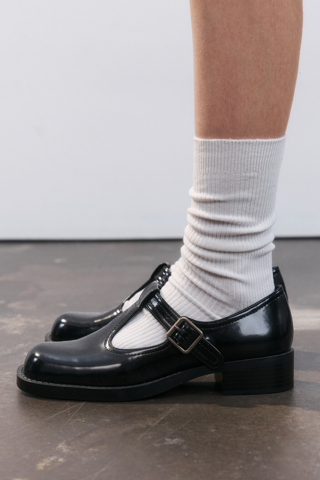 Туфли мэри джейн с ремешком - цвет черный - 4