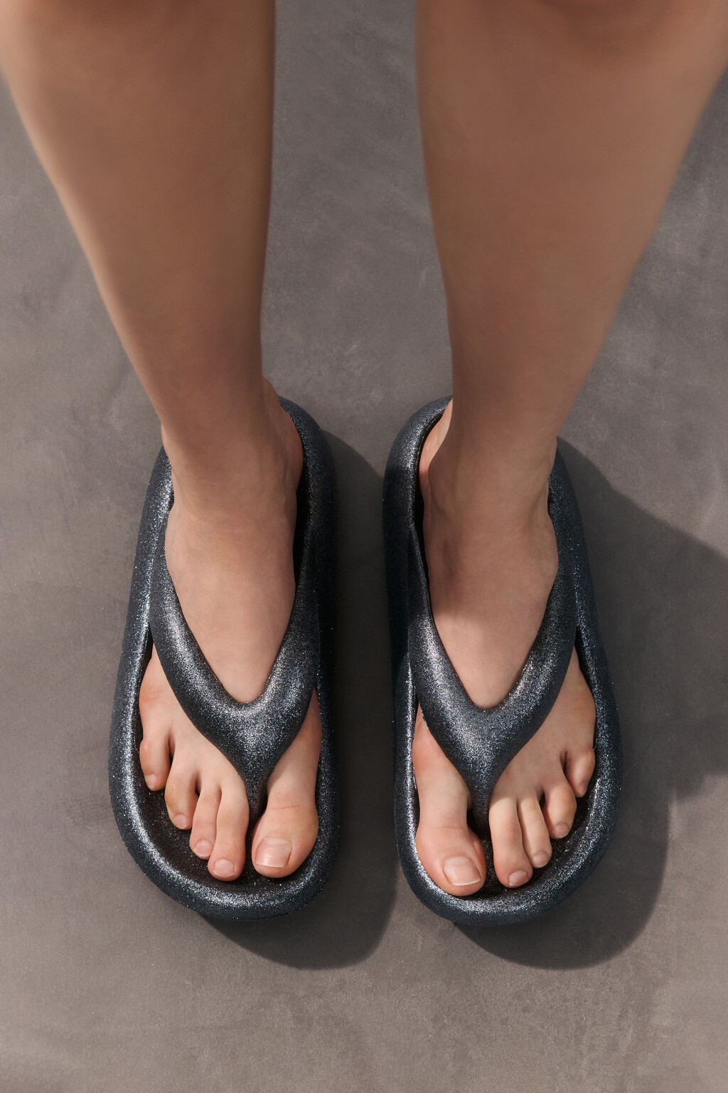 Сабо-вьетнамки на платформе - цвет серый - 6