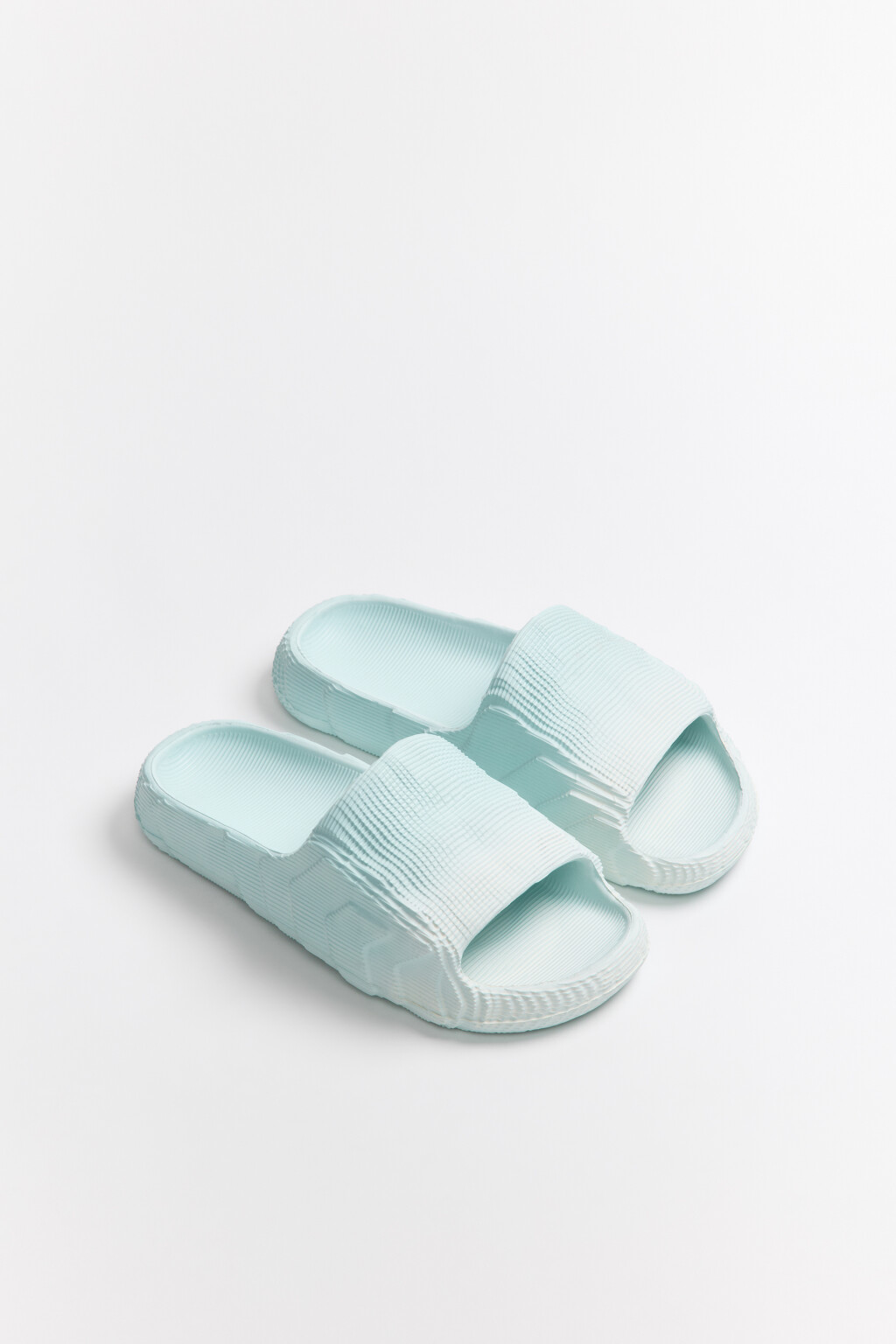 Сабо из фактурного материала - цвет голубой - 3