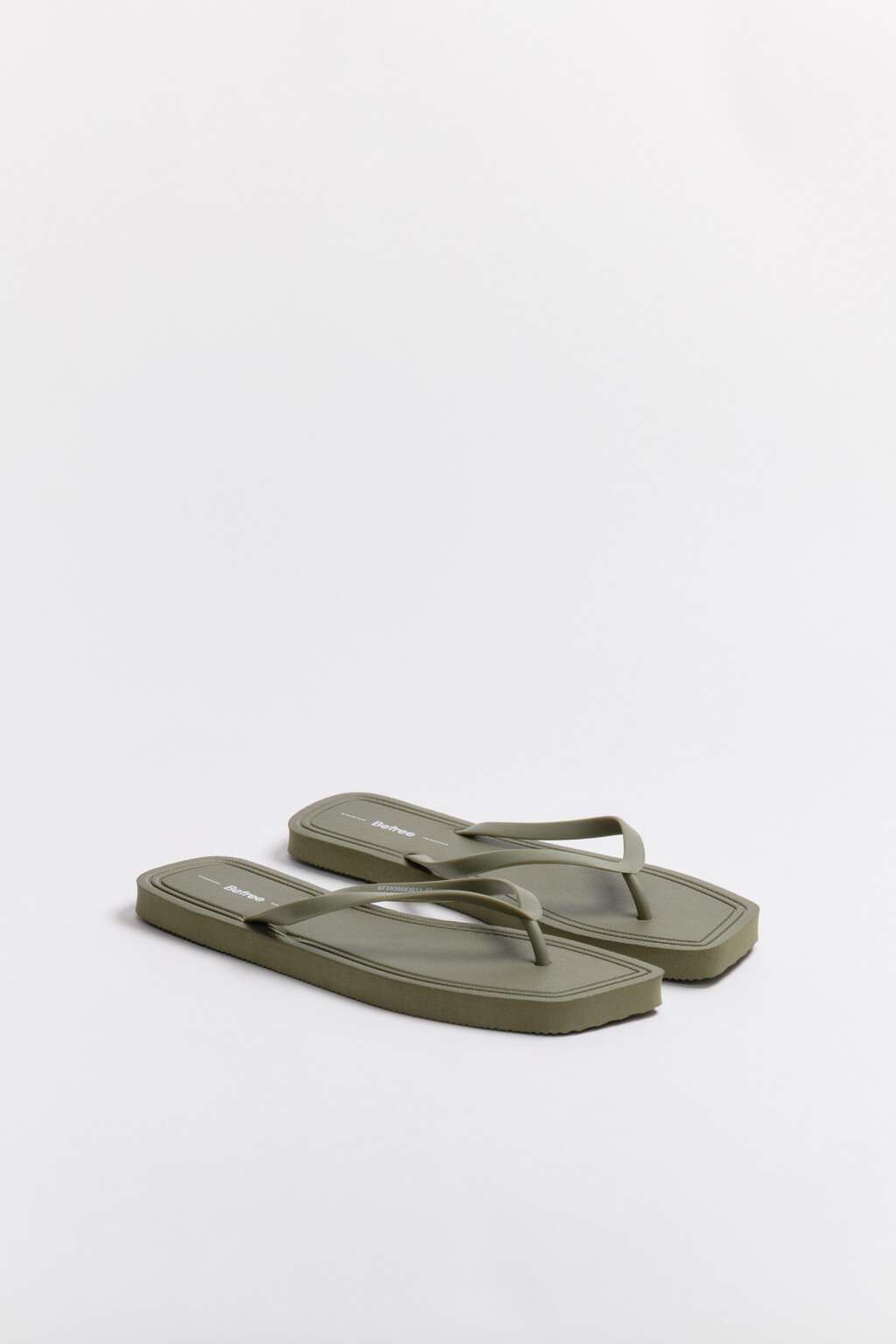 Сабо-вьетнамки на плоской подошве - цвет зеленый - 5