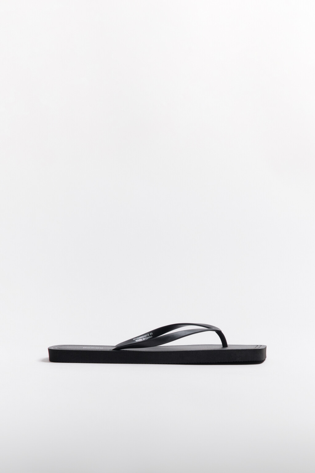 Сабо-вьетнамки на плоской подошве - цвет черный - 3