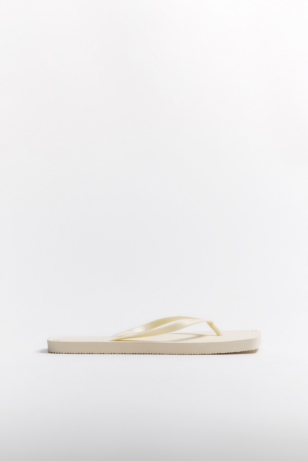 Сабо-вьетнамки на плоской подошве - цвет молочный - 1