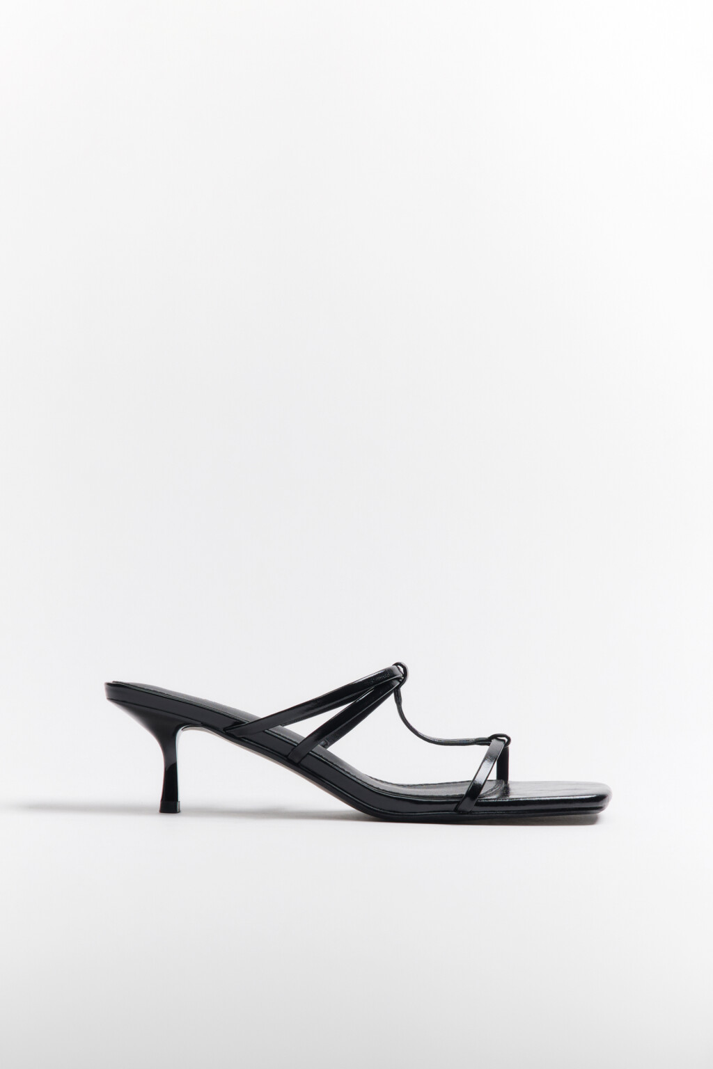 Сабо на тонком каблуке - цвет черный - 4