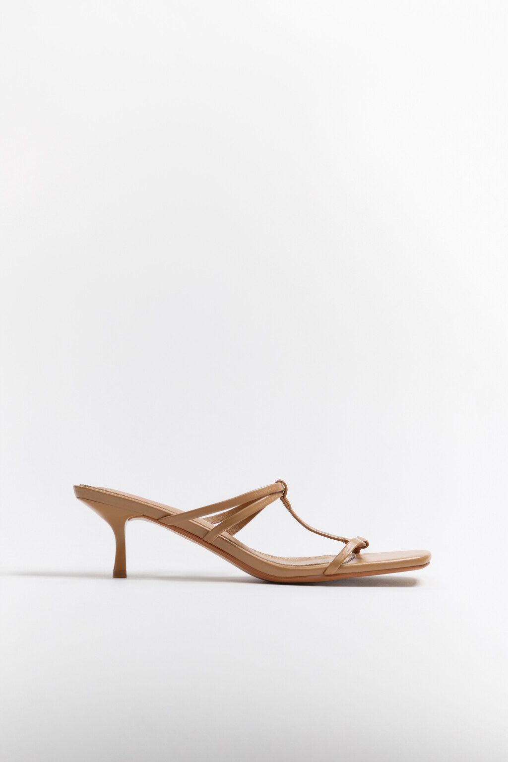 Сабо на тонком каблуке - цвет бежевый - 4