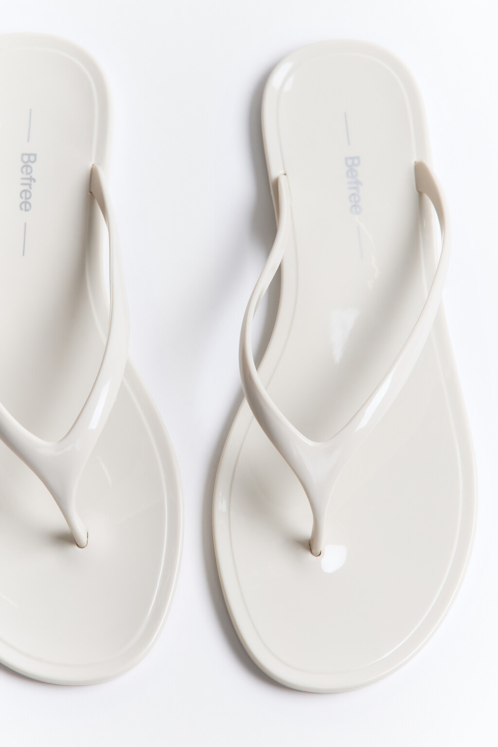 Сабо-вьетнамки на плоской подошве - цвет молочный - 2