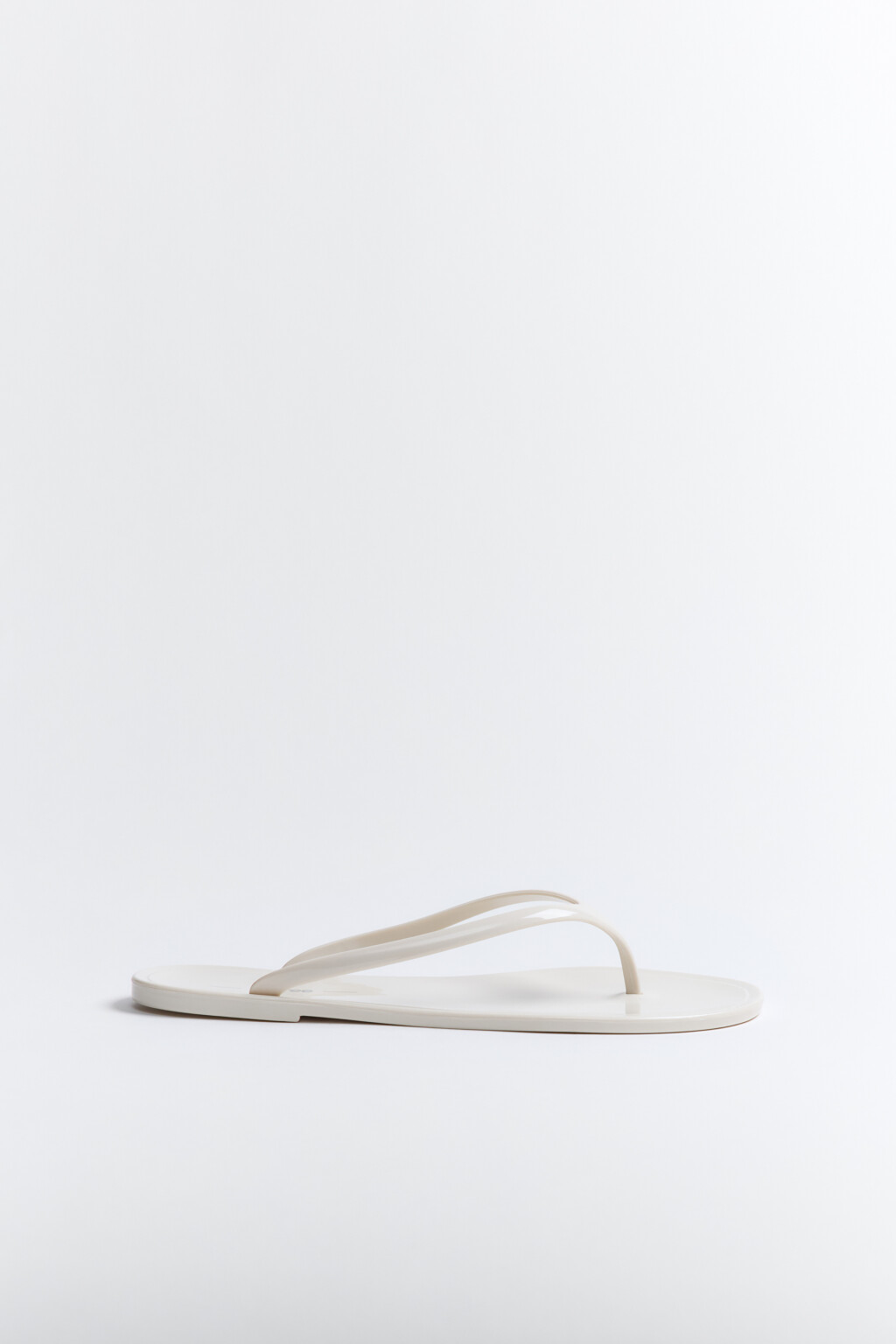 Сабо-вьетнамки на плоской подошве - цвет молочный - 3