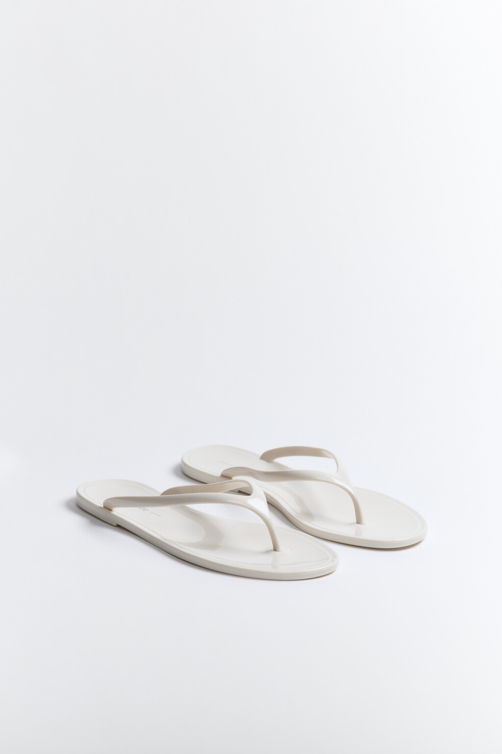 Сабо-вьетнамки на плоской подошве - цвет молочный - 8