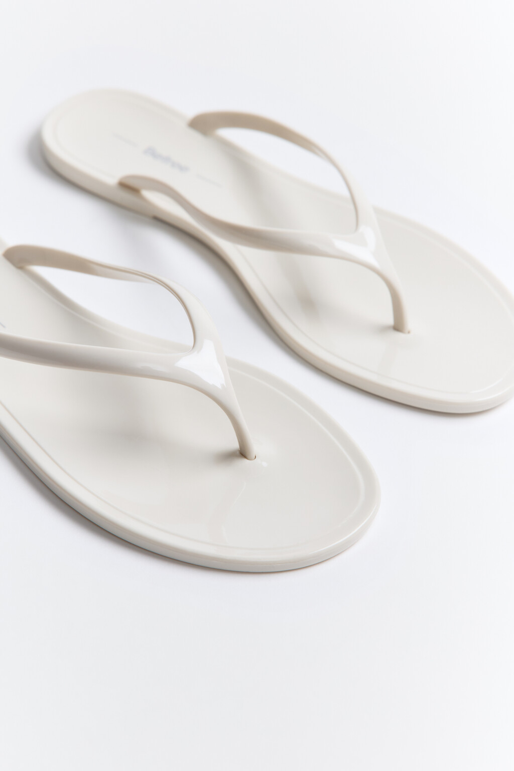 Сабо-вьетнамки на плоской подошве - цвет молочный - 4