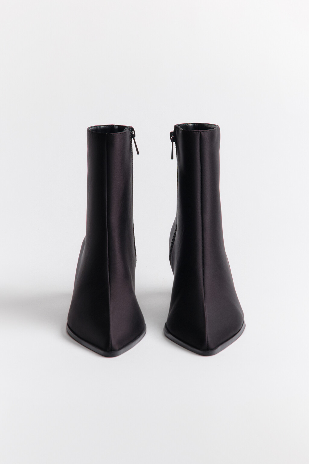 Ботильоны из сатина на низком каблуке - цвет черный - 6