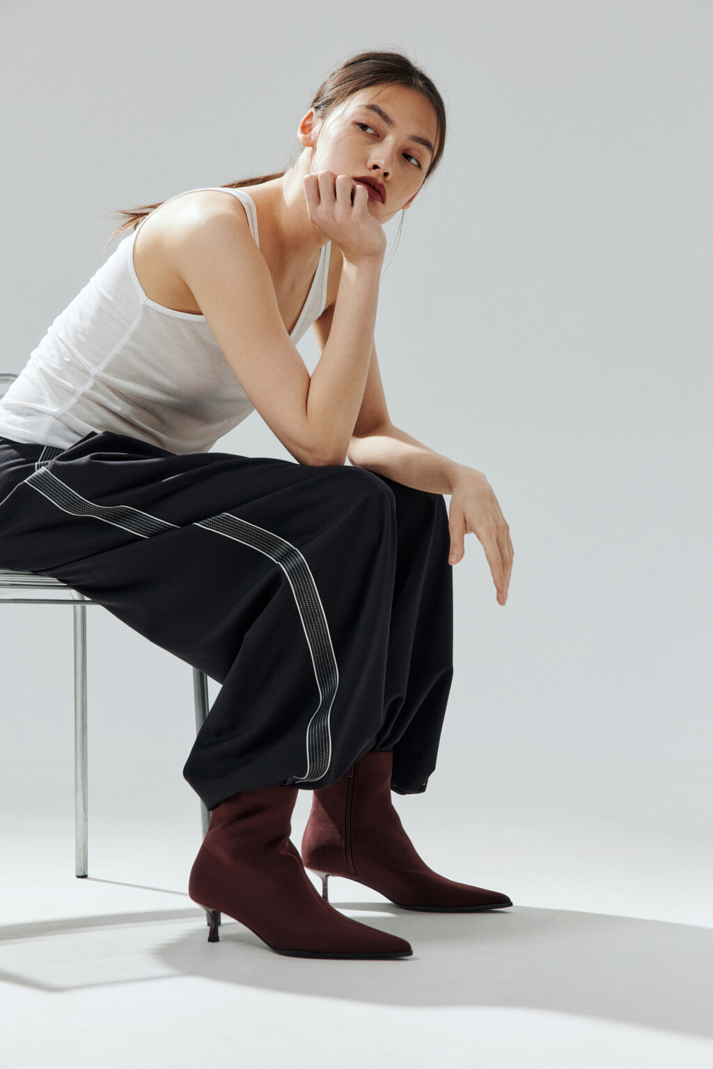 Ботильоны из сатина на низком каблуке - цвет бордовый - 1