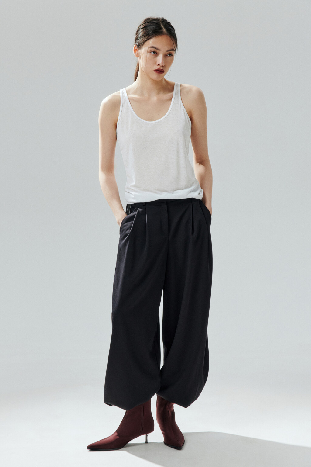 Ботильоны из сатина на низком каблуке - цвет бордовый - 2