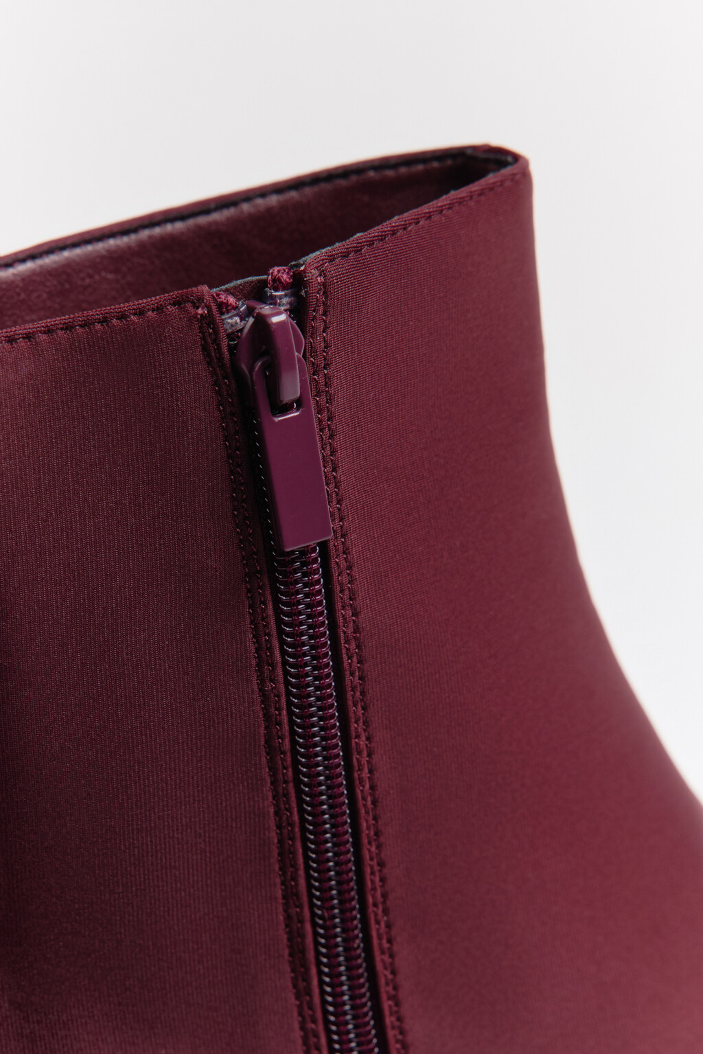 Ботильоны из сатина на низком каблуке - цвет бордовый - 11