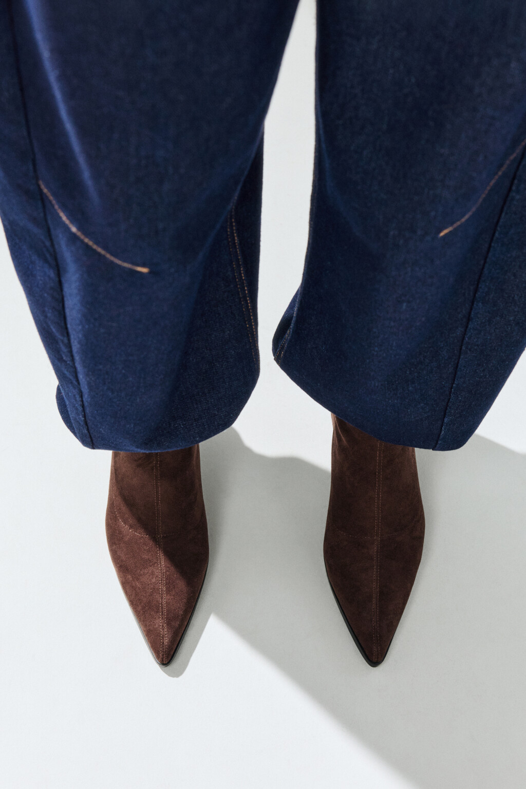 Ботильоны из бархатного текстиля - цвет коричневый - 3