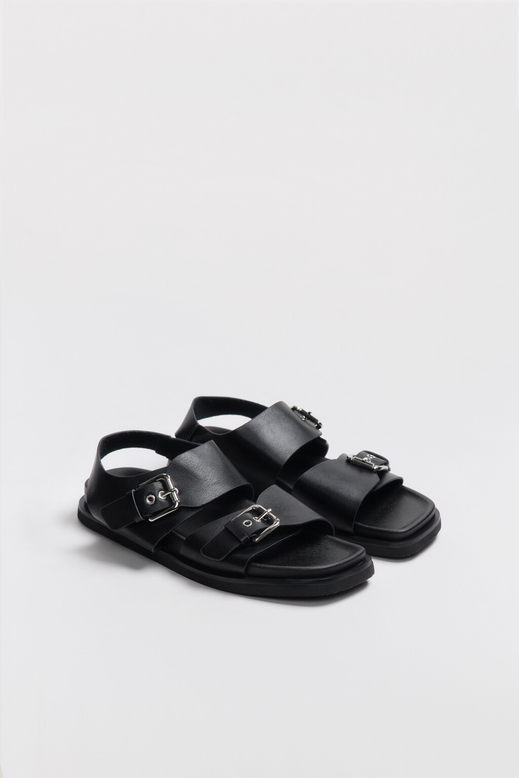 Сандалии с широкими ремешками - цвет черный - 3