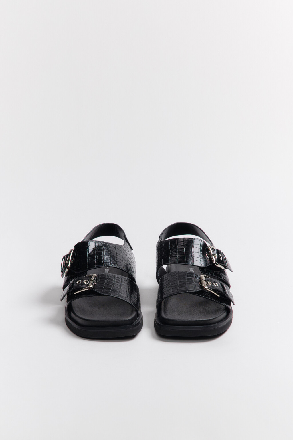 Сандалии с широкими ремешками - цвет черный - 5