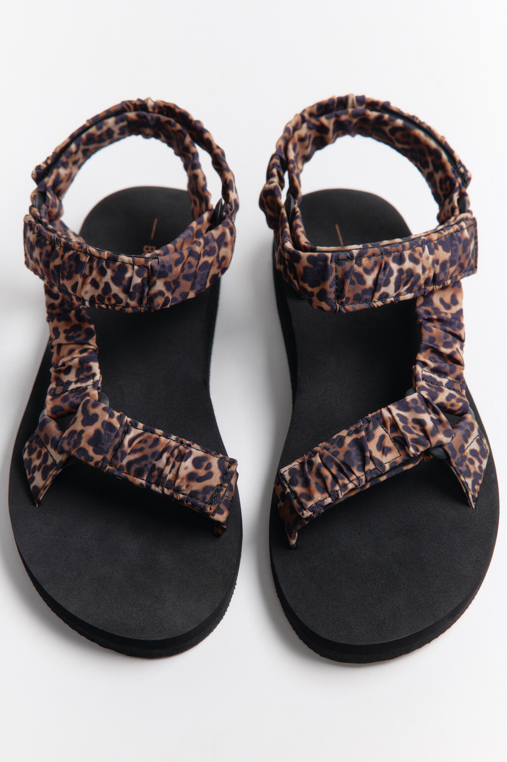 Сандалии на ремешках с липучками - цвет мультиколор - 6