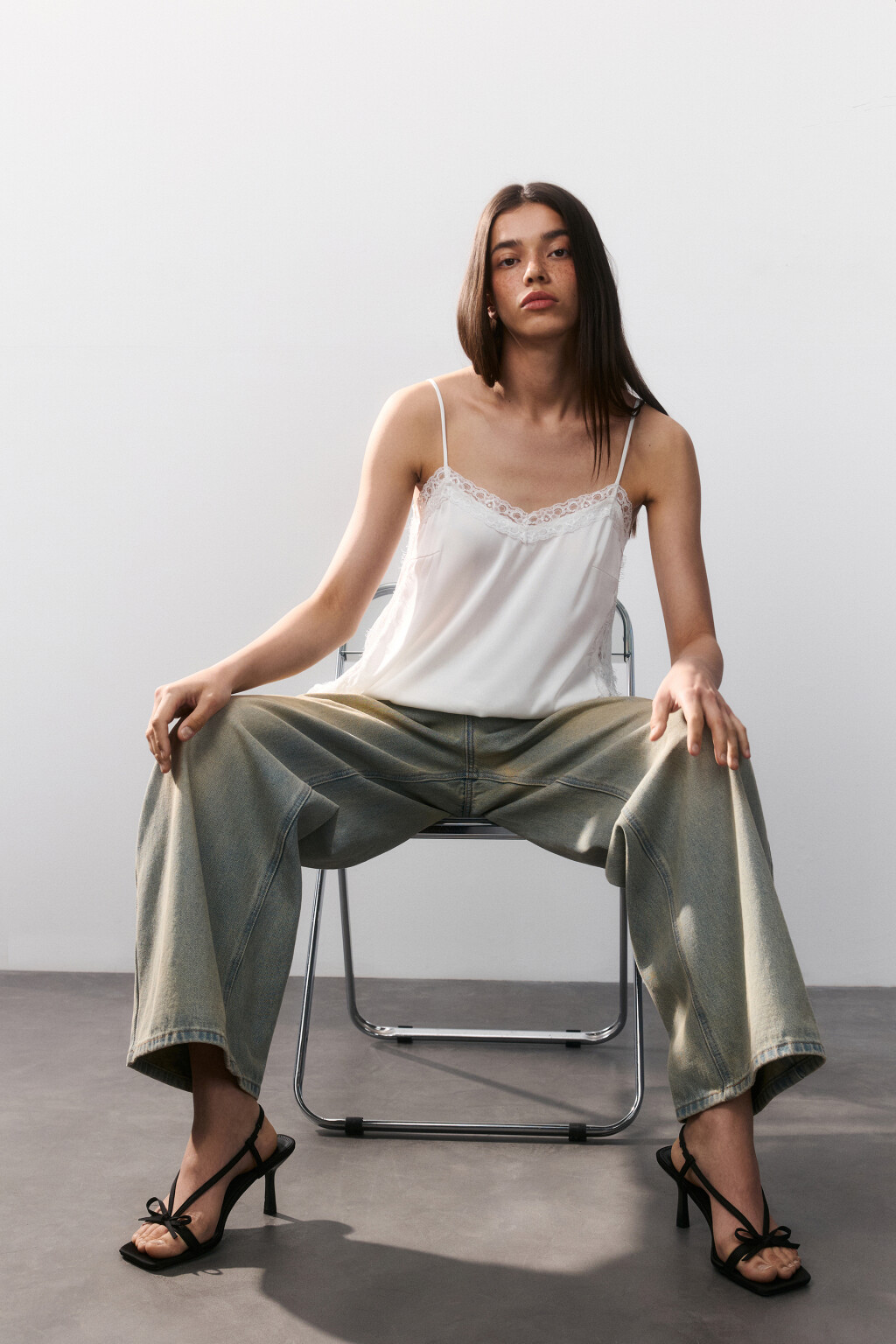 Босоножки на каблуке с квадратным мысом - цвет черный - 8