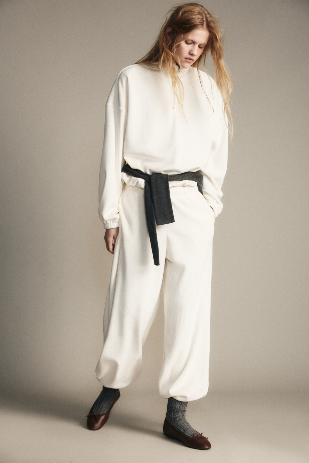 Брюки-джоггеры вельветовые - цвет молочный - 2